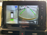 空から見たような映像で駐車ができるアラウンドビューモニター。ひと目でわかるセンサーに前後の衝突被害軽減ブレーキ付き。