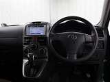 運転席廻りです。