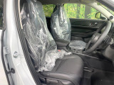 運転席シート廻りは使用感も少なく、良好な状態となっています。前オーナー様が丁寧に使っていたことがよくわかりますね。