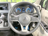 【ステアリングスイッチ】運転中、前方から目線をそらすことなく、オーディオ等の操作が可能な便利機能!安心&快適なドライブを演出してくれます♪