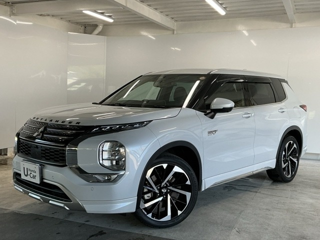 アウトランダー PHEV 2.4 P 4WD