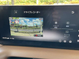 【前後ドライブレコーダー】もしもの時には必要になります。より見やすく、使いやすく。ナビ画面で記録した映像の再生操作、各種設定が可能になりました。