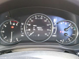 当店の試乗車、デモカーです!レーダークルーズ、可変配光型LEDヘッドライト、歩行者検知機能付きブレーキサポートなど安全支援機能はたくさん!当店、大阪府寝屋川市河北東町1-10!お気軽にお問い合わせを!