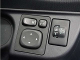 ◆レベリング機能◆ヘッドライトの照射の高さを調節できるレベリング機能付き。重い荷物を積んだ時に使える機能です。