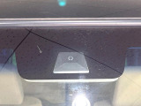【ホンダセンシング】走行中に前方の車両等を認識し、衝突しそうな時は警報とブレーキで衝突回避と被害軽減をアシスト。より安全にドライブをお楽しみいただけます。