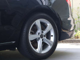 ●オシャレは足元からといいますが、車も同じく足元のエレガンスさで全体のイメージが変わります。