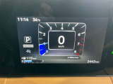 メーター内のカラーディスプレイには運転をサポートするさまざまな情報を表示!瞬間燃費などが表示できます。