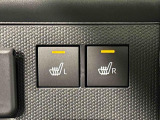 寒い日のドライブを快適にする運転席&助手席シートヒーターが付いてます。アクセサリーソケット(12V/120W)も装備されています。