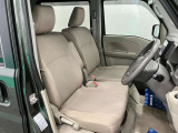 【フロントシート】さまざまな体格の方が快適に運転ができるよう配慮したシートになっております。