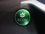 エンジン、エアコンなどを制御し低燃費な『ECONモード』に、また走りを楽しみたいとき、空調など快適性を重視したいときにはスイッチOFFで通常モードに切り替えができます!