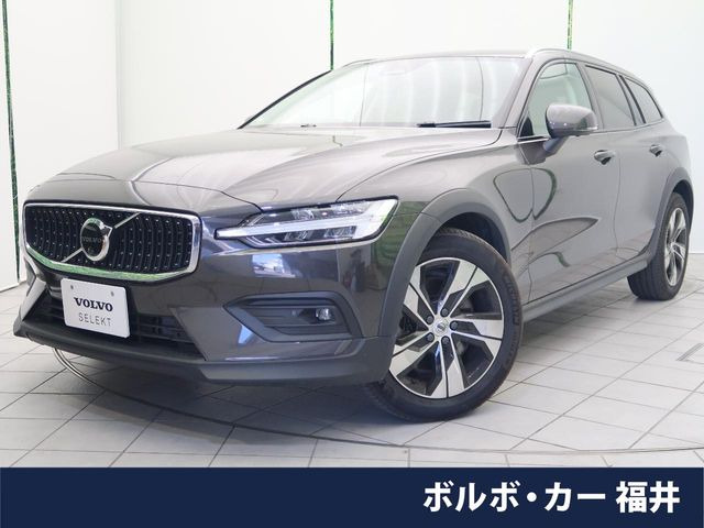V60クロスカントリー プラス B5 AWD 4WD 