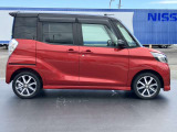 開閉ラクラク両側オートスライドドア付きです。リモコンや車内からでも開閉操作は可能です。