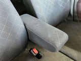 運転席シート廻りは使用感も少なく、良好な状態です!