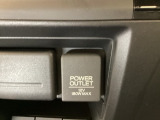 アクセサリーソケットはUSBのアダプターなどをつければ、スマホの充電にも使えます。