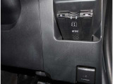 お車の取扱説明書・メンテナンスノート(記録簿)もございます。トヨタのディーラーで安心を買って下さい。当社は無理な勧誘は致しません。まずはお客様からのお問い合わせを心よりお待ちしております。