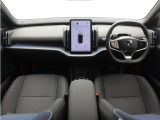 ドライバー・ディスプレイとセンターディスプレイを、12.3インチのタブレットに集約しました。運転操作に必要な情報とよく使う機能のコントロールボタンを、同一画面内にわかりやすく表示させることができます。