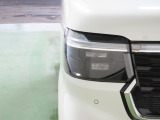 LEDヘッドライトは、点灯の瞬間から光量を発揮し、突然暗くなるトンネルなどでの安定感を高めます。