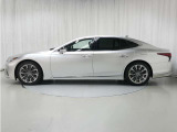 LS 500 エグゼクティブ 4WD 