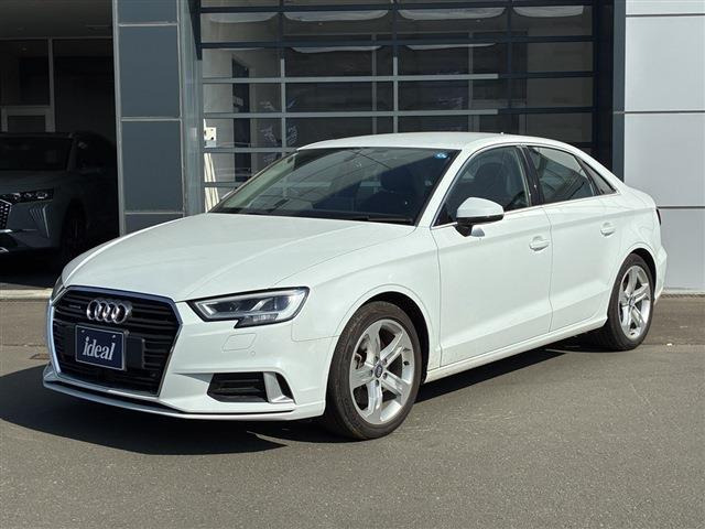 A3セダン 2.0 TFSI クワトロ スポーツ 4WD