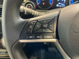 手元でナビの音量調整等が出来るのでナビの操作によるわき見運転を防止することが出来ます。