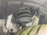 お車を安心してお乗りいただく為には、足回りの定期点検が欠かせません。サービスサポート(有償保証)では無料点検もご提供しており、安心のカーライフをお過ごしいただけるサポート体制が整っています。