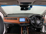 【前方視界】開放的な前方視界!運転がしやすく疲れにくいです♪窓が大きく、見通しがとっても良いおクルマですよ♪