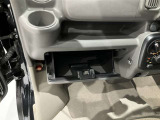 収納スペースもたくさん有ります☆車検証や小物類などすっきり収納♪