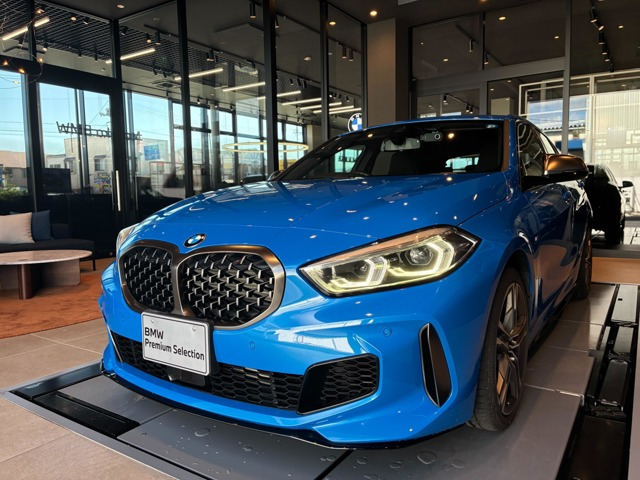 1シリーズ M135i xドライブ 4WD 