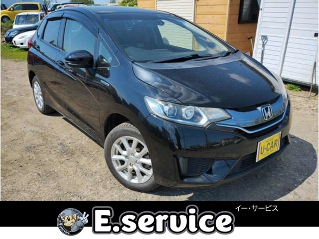 フィット 1.5 ハイブリッド Lパッケージ 4WD 車検2年