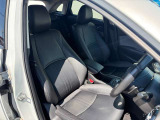 人間工学に基づいた設計で、理想的な運転姿勢を常にキープします。Ergonomic design maintains your ideal driving posture.