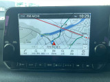 新しいNissanConnectが叶える新時代のEVドライブサポート。9インチの大画面モニターを搭載し、Apple CarPlayへのワイヤレス接続やAndroid Autoにも対応。