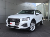 ・斜めからAudiを見るとプレス技術の高さを感じることができます。