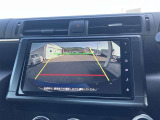 バックガイドモニターで、後方を確認しながら安心して駐車することができます。運転初心者も熟練者も必須の機能ですよ!