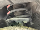 お車を安心してお乗りいただく為には、足回りの定期点検が欠かせません。サービスサポート(有償保証)では無料点検もご提供しており、安心のカーライフをお過ごしいただけるサポート体制が整っています。