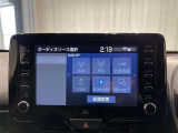 トヨタ純正8インチディスプレイオーディオ装備。