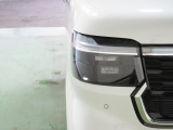 LEDヘッドライトは、点灯の瞬間から光量を発揮し、突然暗くなるトンネルなどでの安定感を高めます。