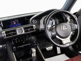 ★使いやすさや安全性を追求したステアリング周り!高級車ゆえにスイッチ類が多いのも特徴ですね!考え尽くされた配置ですぐに使いこなす事が出来ますのでご安心下さい!是非、体感してみて下さい!!
