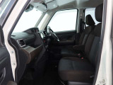見通しのよいすっきりとした視界で、誰でも運転しやすいです。運転のしやすさは疲れにくさにも繋がりますよ♪