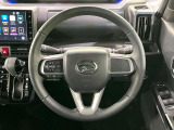 【ステアリングスイッチ】運転中、前方から目線をそらすことなく、オーディオ等の操作が可能な便利機能!安心&快適なドライブを演出してくれます♪