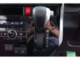 CVT(無段変速機)を採用しています!走行シーンにマッチした変速比で快適ドライブが出来ます♪