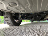 お車を安心してお乗りいただく為には、足回りの定期点検が欠かせません。サービスサポート(有償保証)では無料点検もご提供しており、安心のカーライフをお過ごしいただけるサポート体制が整っています。