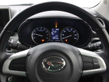 運転席廻りです。