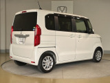 ご納車までの期間ですが、県内のお客様は1、2週間、県外のお客様は2、3週間ほどでご納車が可能となります。ただし、お支払いや書類の状況によっては多少の前後もありますので、その際には何卒ご了承下さい。