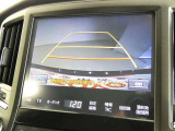 車庫入れや駐車で威力を発揮するのがバックモニター!ナビディスプレイに後ろの様子が映し出されるから安心です。