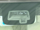 【スズキ セーフティサポート】走行中に前方の車両等を認識し、衝突しそうな時は警報とブレーキで衝突回避と被害軽減をアシスト。より安全にドライブをお楽しみいただけます。