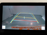 バックガイドモニターで、後方を確認しながら安心して駐車することができます。運転初心者も熟練者も必須の機能ですよ!