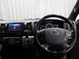 運転席に座ると☆こんな感じです♪