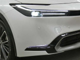 LEDヘッドライトです。デザイン性がよくとても明るいので、夜間の走行や悪天候でも安心です。しかも長寿命!