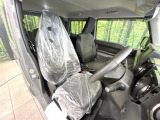 運転席シート廻りは使用感も少なく、良好な状態となっています。丁寧に使われていたことがよくわかりますね。