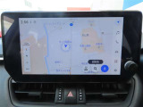 (10.5インチディスプレイオーディオ)スマホと車をつなぐことで色々なサービスを楽しめます。